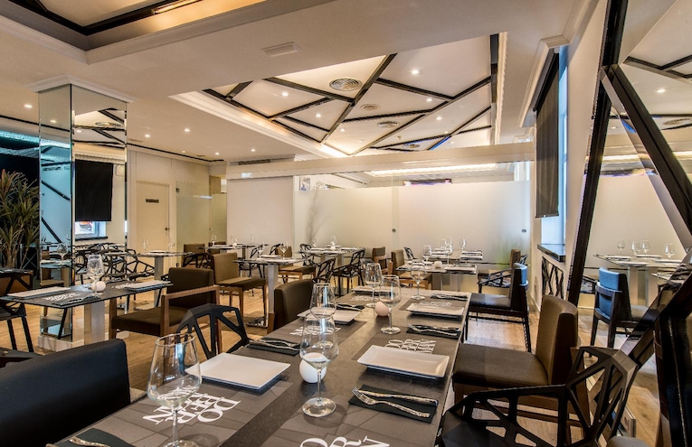 Restaurants - 10