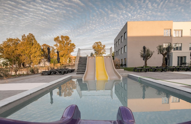 Swimming pools - 1