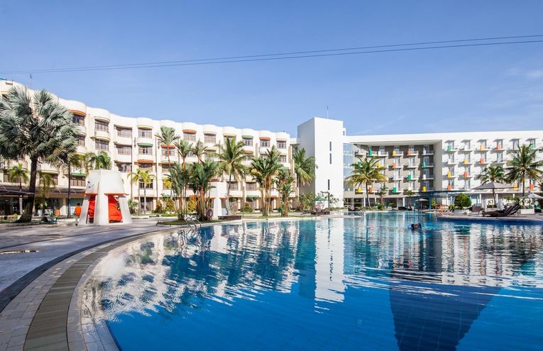 Swimming pools - 1