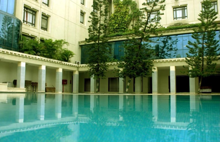 Swimming pools - 1