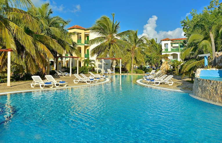 Swimming pools - 1