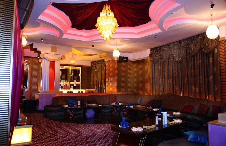 Restaurants - 7