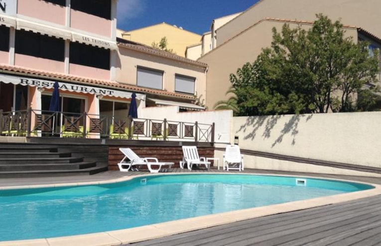 Swimming pools - 1