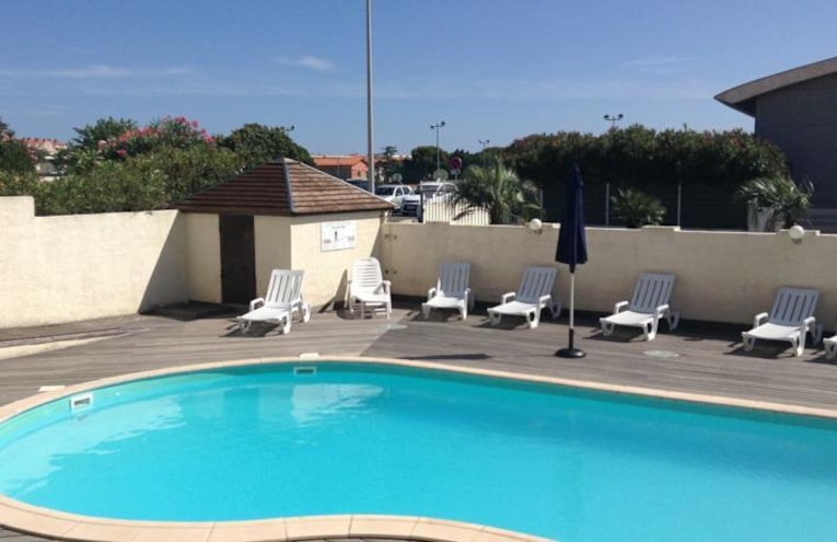 Swimming pools - 3