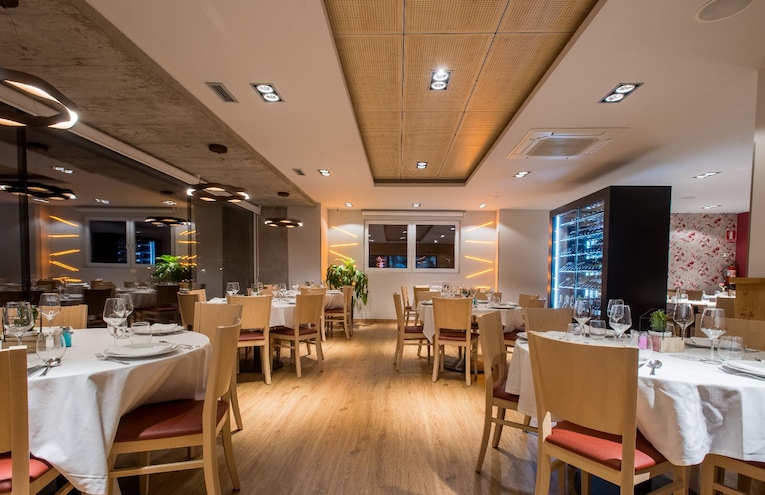 Restaurants - 3