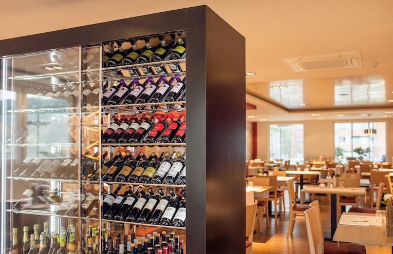 Restaurants - 4