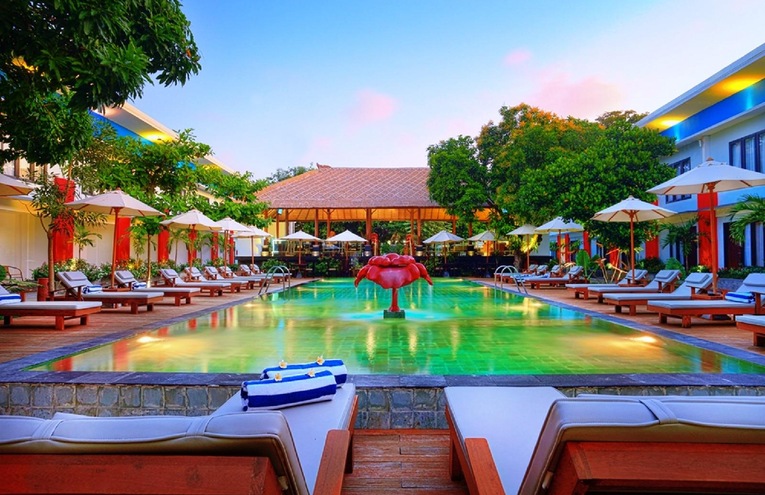 Swimming pools - 1