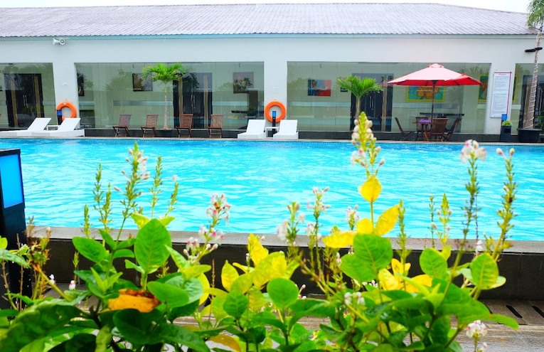 Swimming pools - 1