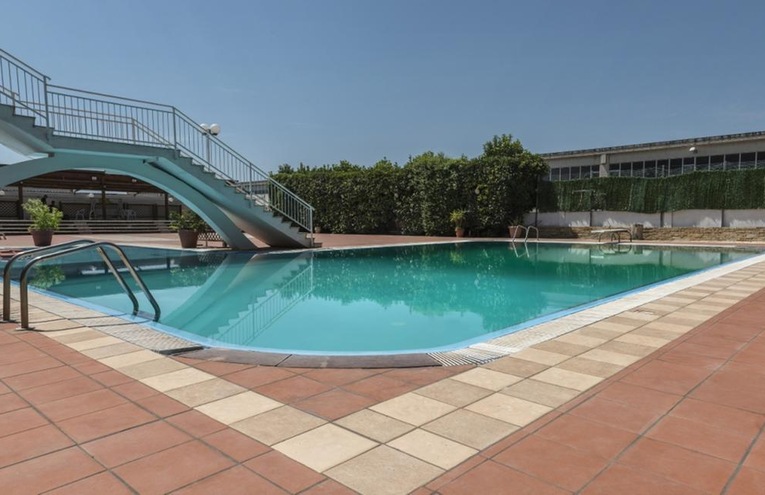 Swimming pools - 1