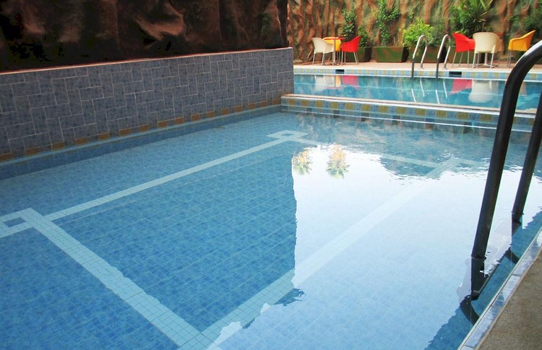 Swimming pools - 2