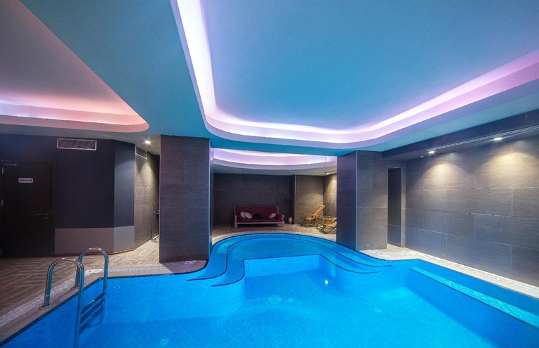 Swimming pools - 1