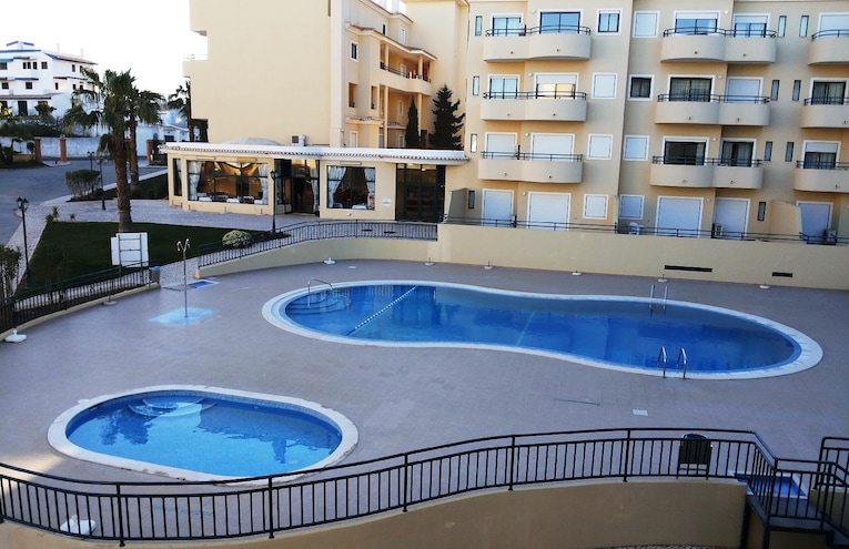 Swimming pools - 2