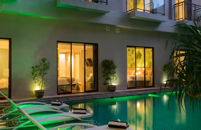 Swimming pools - 1