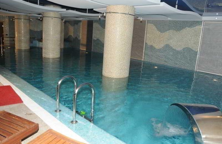 Swimming pools - 1