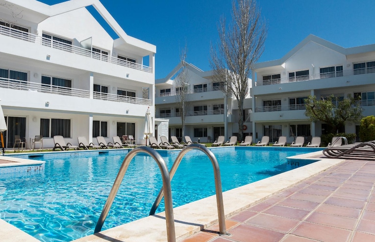 Swimming pools - 2
