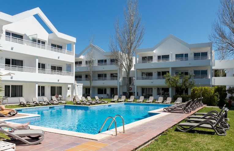 Swimming pools - 3