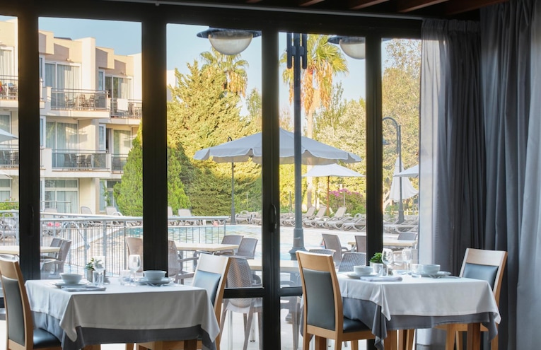 Restaurants - 5