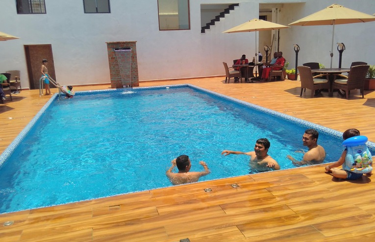 Swimming pools - 1