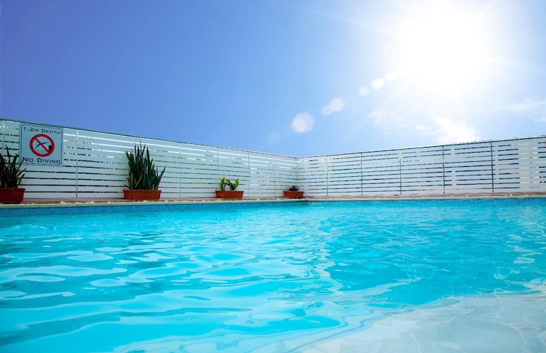 Swimming pools - 1