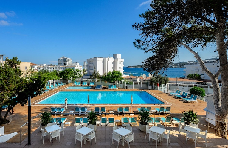 Swimming pools - 1