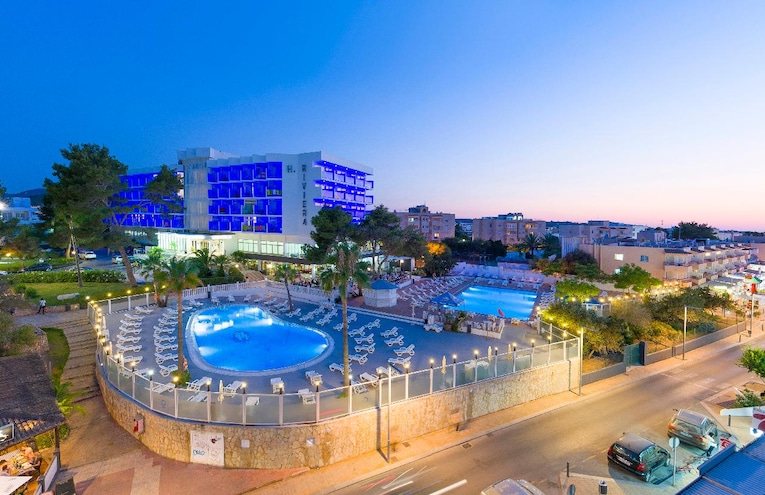 Swimming pools - 7