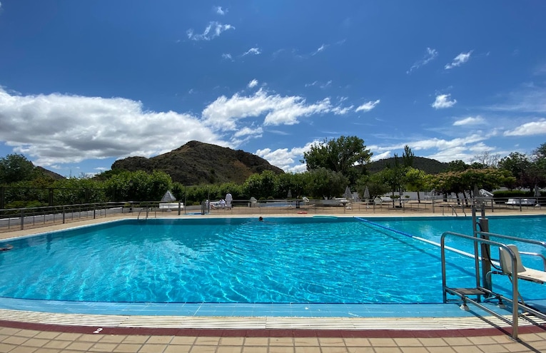 Swimming pools - 2