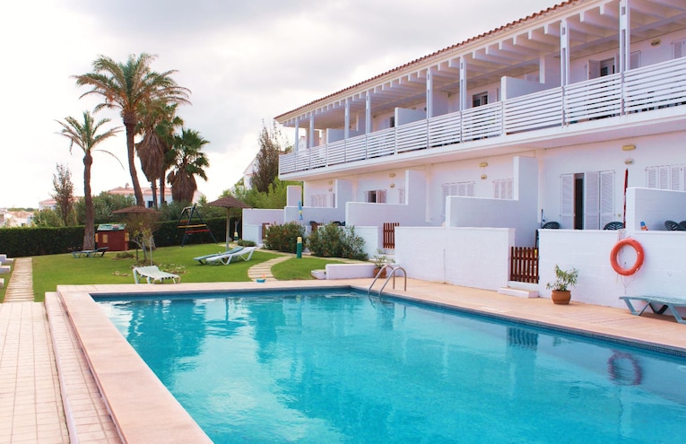 Swimming pools - 1