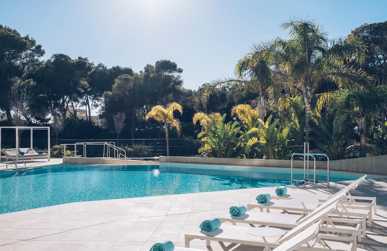 Swimming pools - 1
