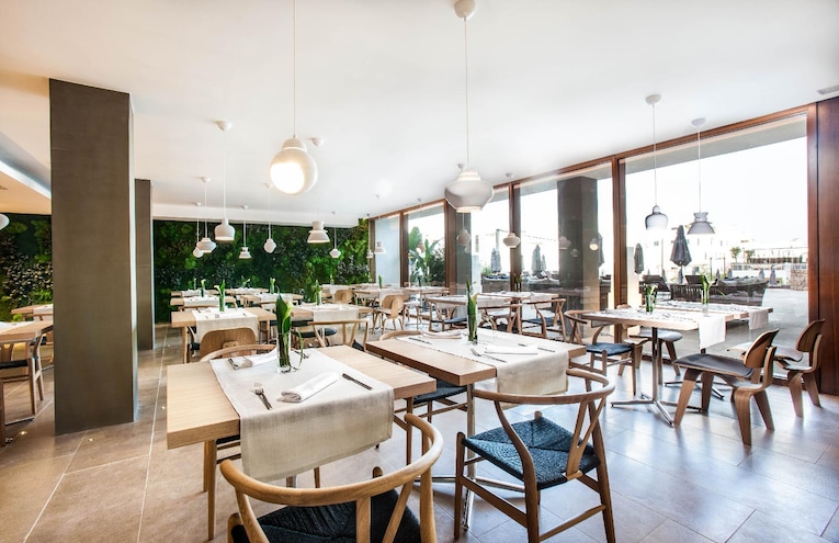 Restaurants - 4