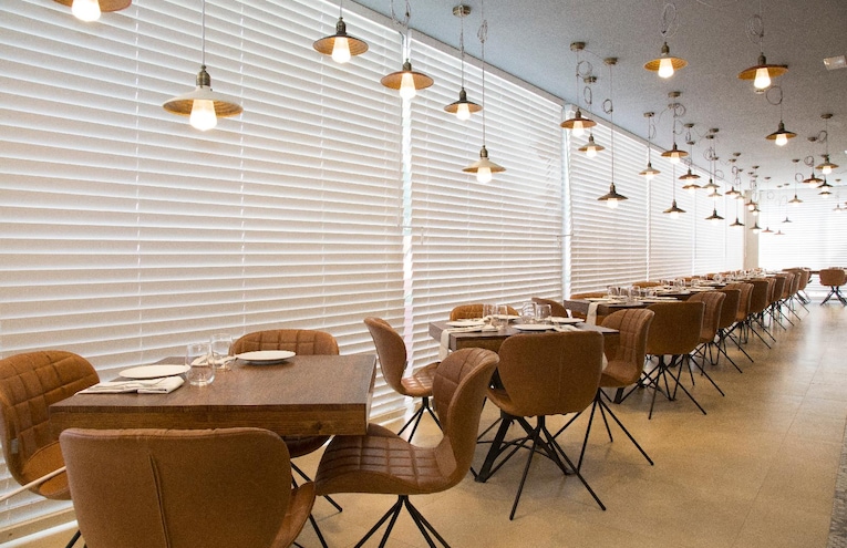 Restaurants - 6