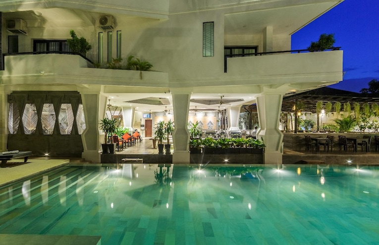 Swimming pools - 1