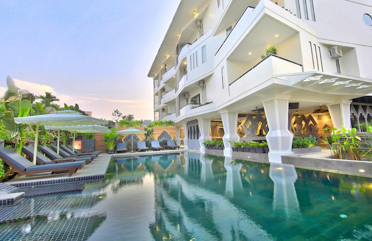 Swimming pools - 2