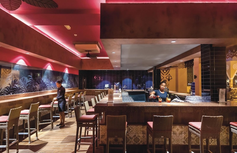 Restaurants - 10