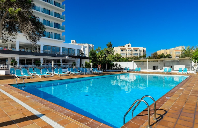 Swimming pools - 1