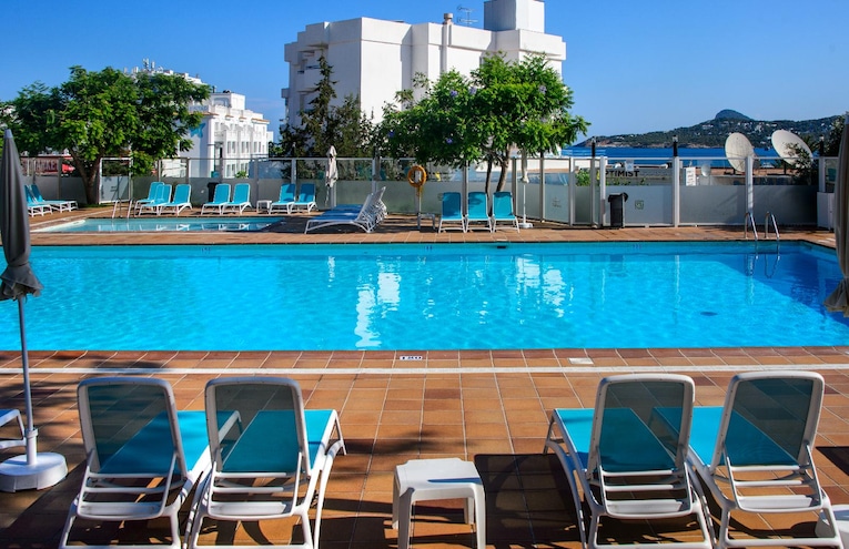 Swimming pools - 7