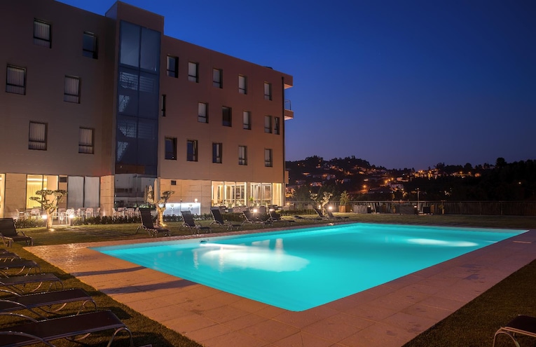 Swimming pools - 1