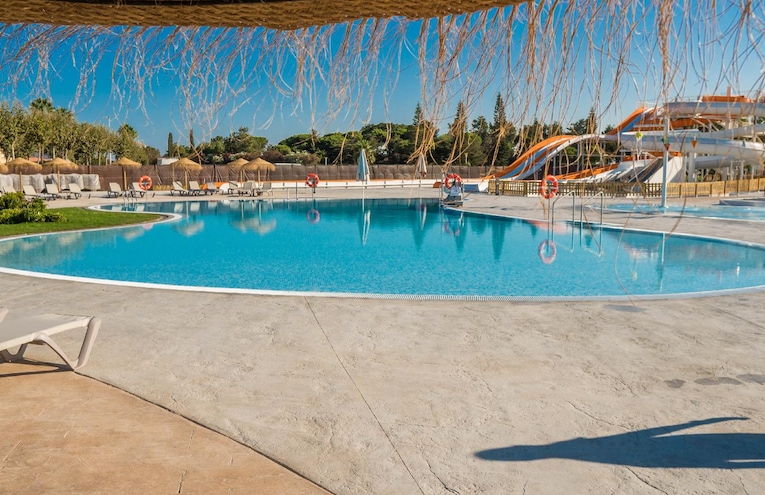 Swimming pools - 4