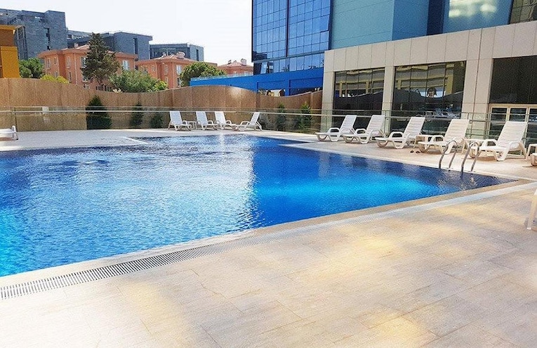 Swimming pools - 1