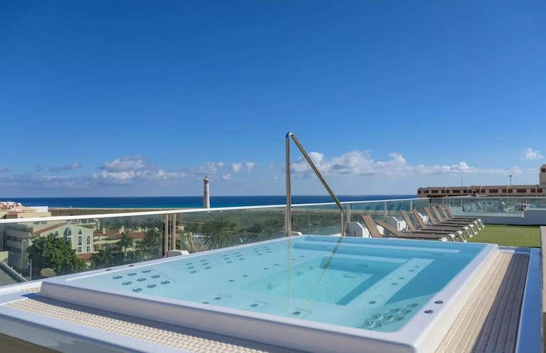 Swimming pools - 1