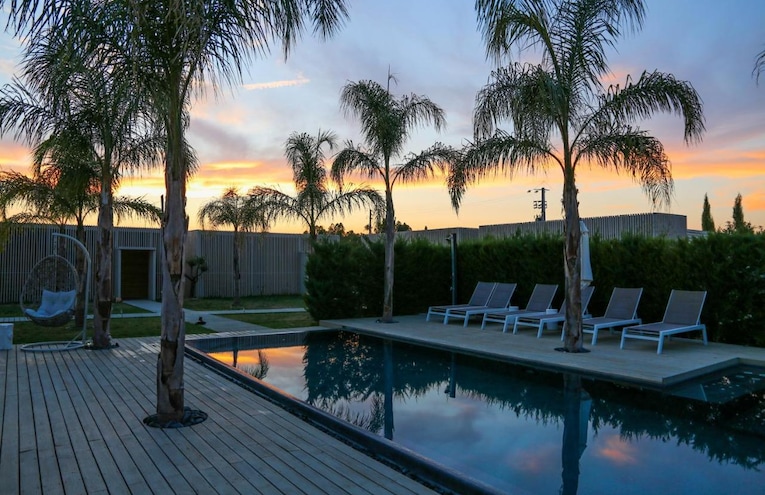 Swimming pools - 1