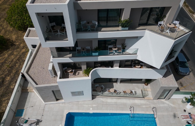 Swimming pools - 2