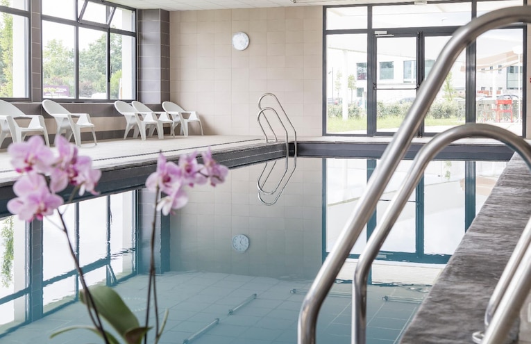 Swimming pools - 1
