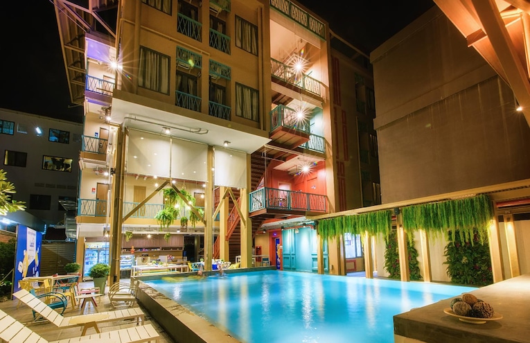 Swimming pools - 1