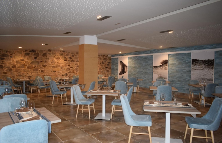 Restaurants - 4