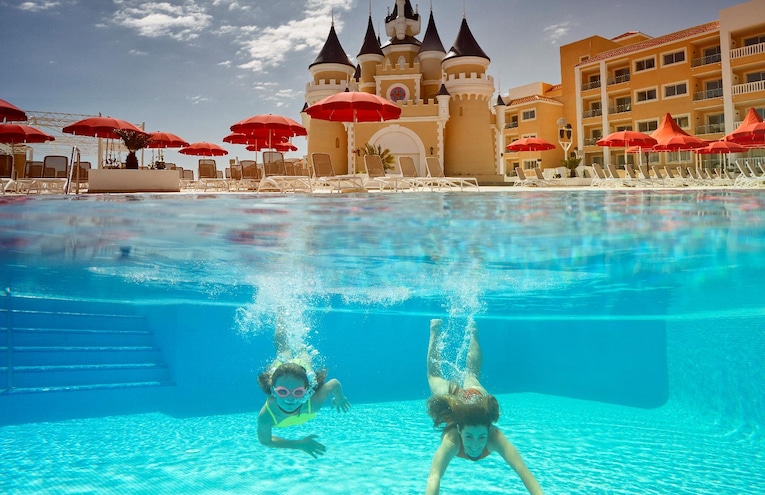 Swimming pools - 2