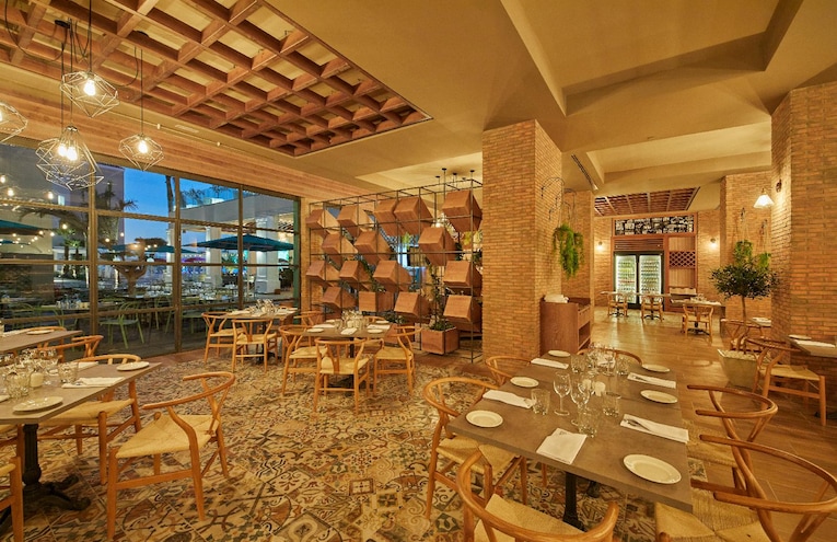 Restaurants - 4