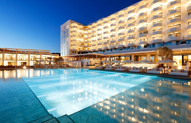 Swimming pools - 1