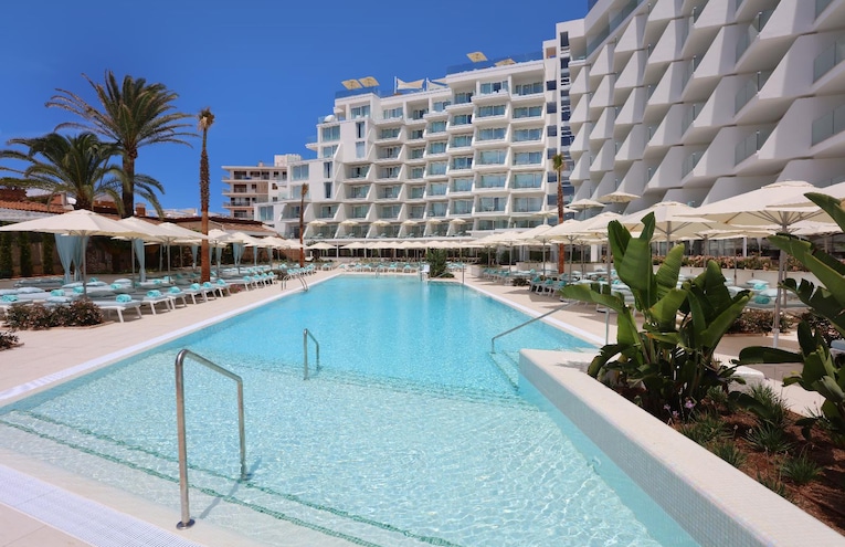 Swimming pools - 1