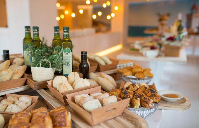 Restaurants - 6