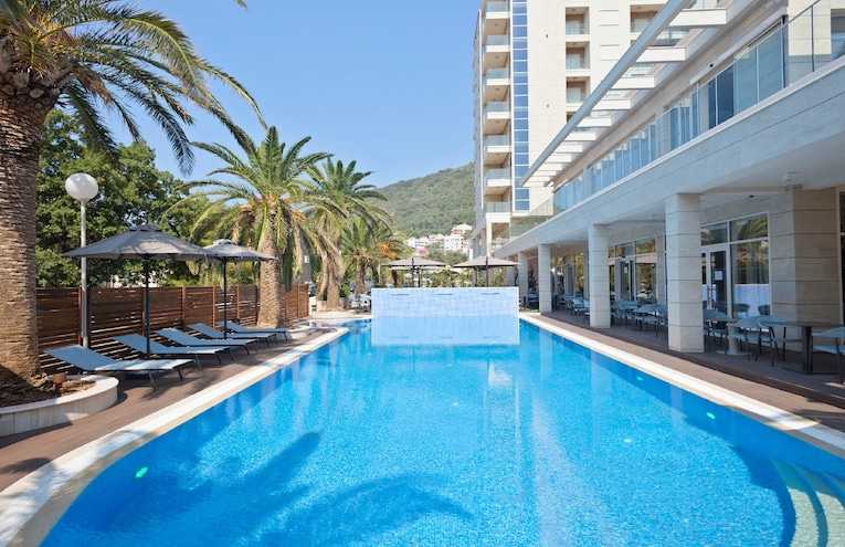Swimming pools - 2